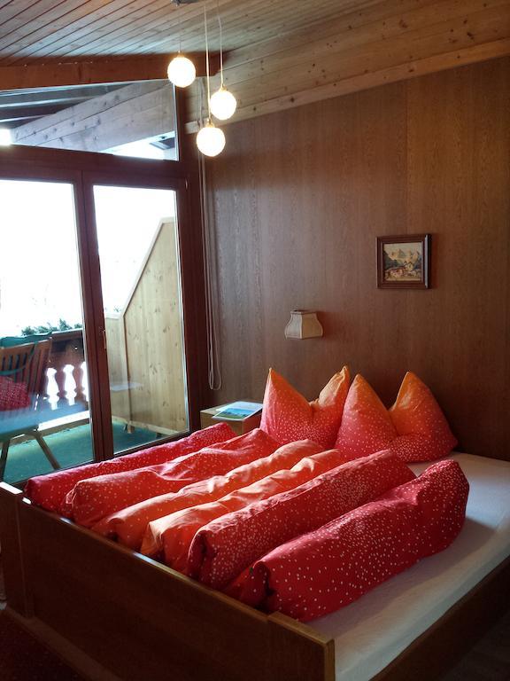 Gaestehaus Waltraud Längenfeld Room photo