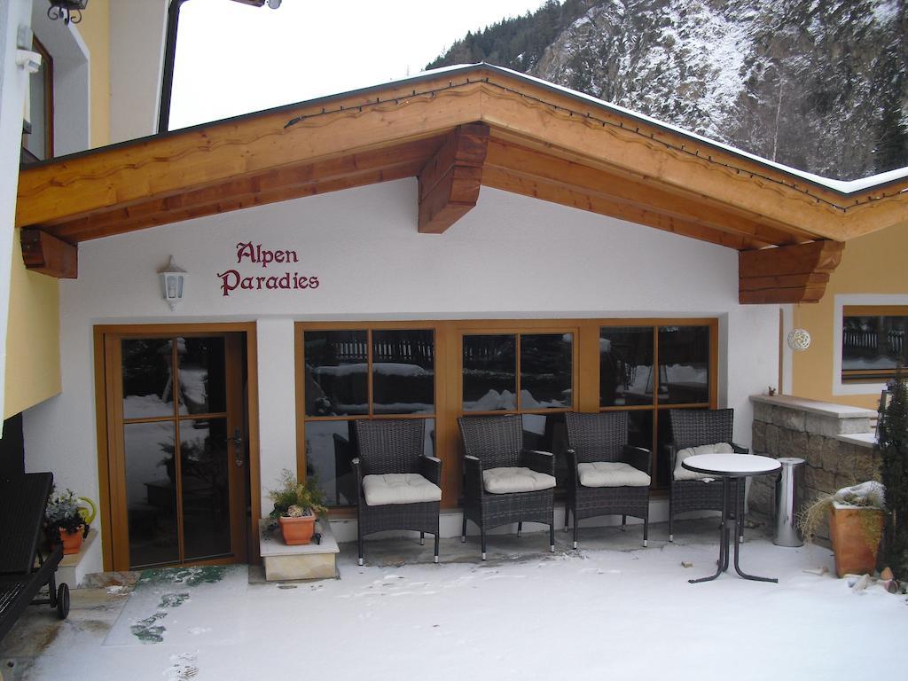 Gaestehaus Waltraud Längenfeld Exterior photo